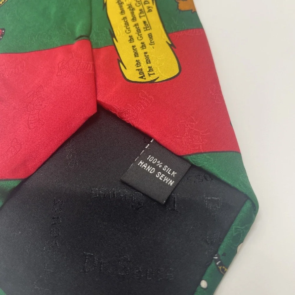 Dr.Seuss The Grinch Who Stole Christmas 100% Silk Tie Hand Sewn Vintage 1996
